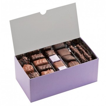 Coffret de chocolat personnalisée - Assortiment de chocolat noir et lait -  Coffret personnalisée - Coffret de chocolat - 550g