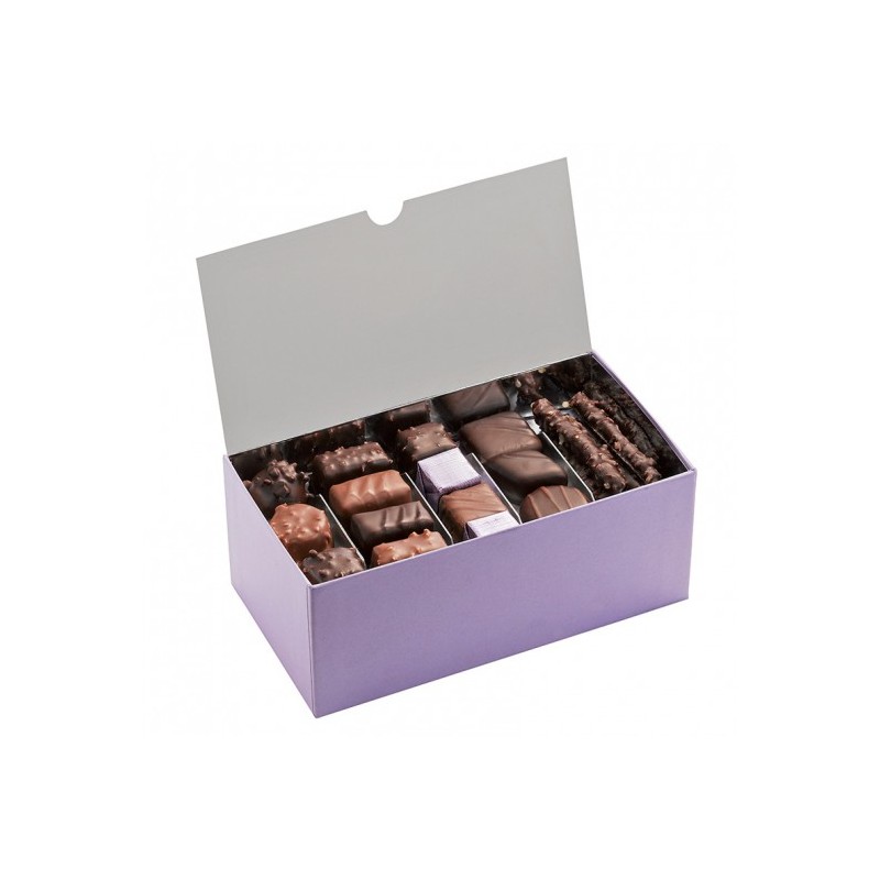 Coffret de chocolat personnalisée - Assortiment de chocolat noir et lait - Coffret personnalisée - Coffret de chocolat - 550g Coffret de chocolat personnalisée - Assortiment de chocolat noir et lait - Coffret personnalisée - Coffret de chocolat - 550g