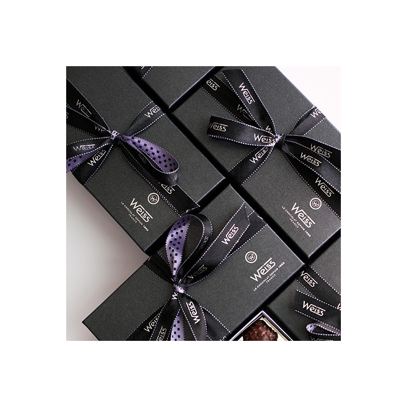 Ballotin de chocolat - 250 g - Coffret à offrir - Idée Cadeau de chocolat - Coffret d'assortiment de chocolat Ballotin de chocolat - 250 g - Coffret à offrir - Idée Cadeau de chocolat - Coffret d'assortiment de chocolat