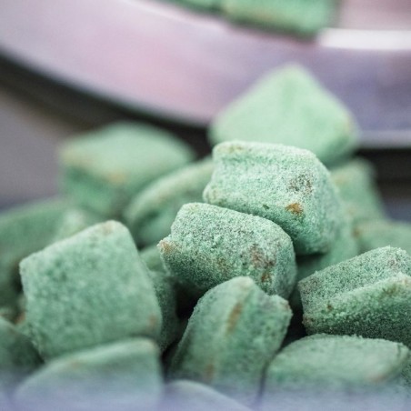 Nougastelles - Coffret de 18 chocolats - 190g - Spécialité Stéphanoise Nougastelles - Coffret de 18 chocolats - 190g - Spécialité Stéphanoise