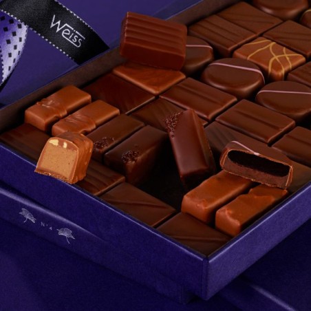 Coffret N°4 - 48 Chocolats et Pralinés - Coffret cadeau - idée de cadeau - Assortiments chocolat - coffret chocolat - Coffret N°4 - 48 Chocolats et Pralinés - Coffret cadeau - idée de cadeau - Assortiments chocolat - coffret chocolat -