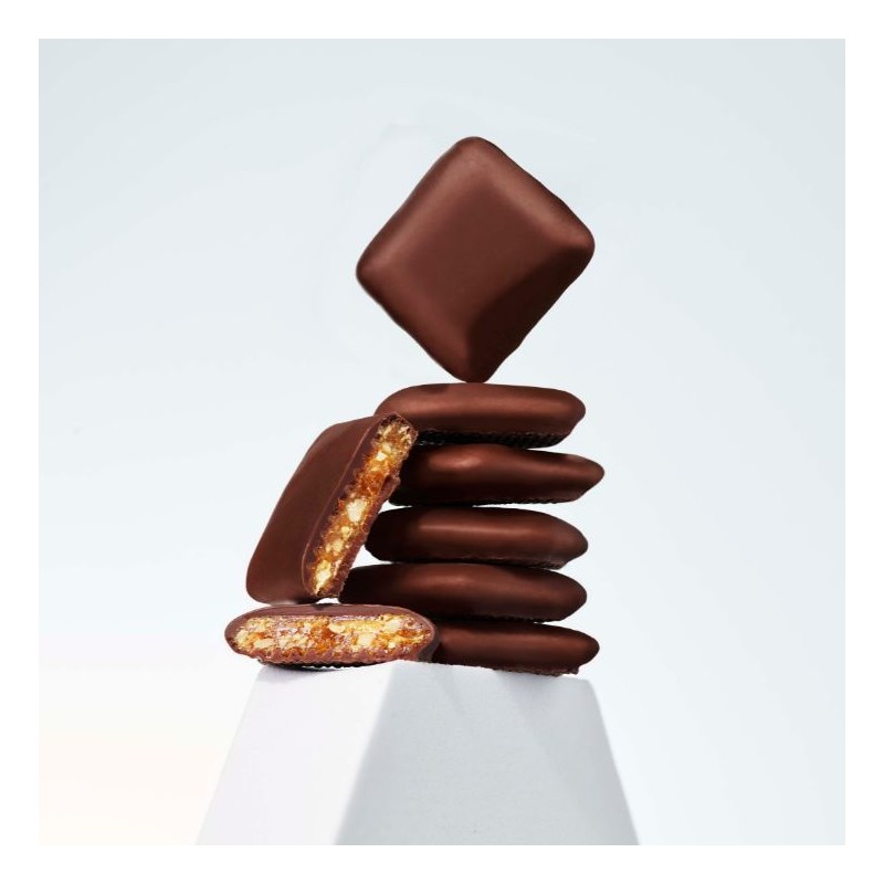 Carré Nougatine - Chocolat noir 62%- 205g - Nougatine enrobée de chocolat noir - chocolat noir - nougatine Carré Nougatine - Chocolat noir 62%- 205g - Nougatine enrobée de chocolat noir - chocolat noir - nougatine
